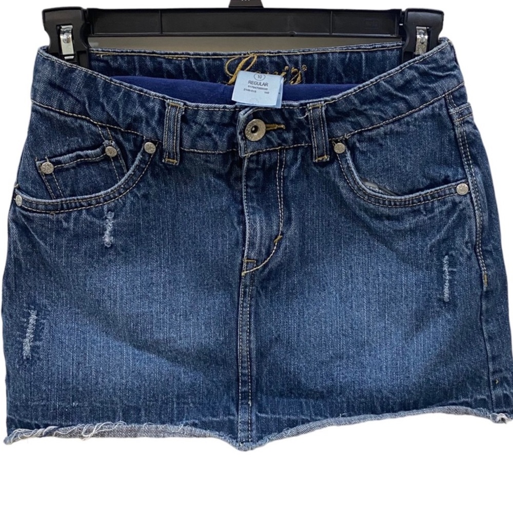 Levi’s Denim Mini Skirt